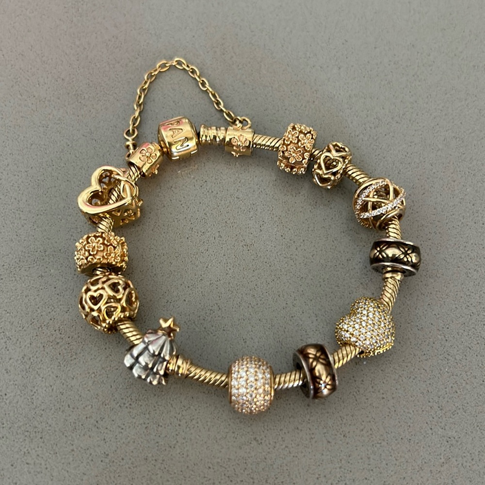 PANDORA Authentic 14 yellow gold snake chain bracelet let with 11 unique charms